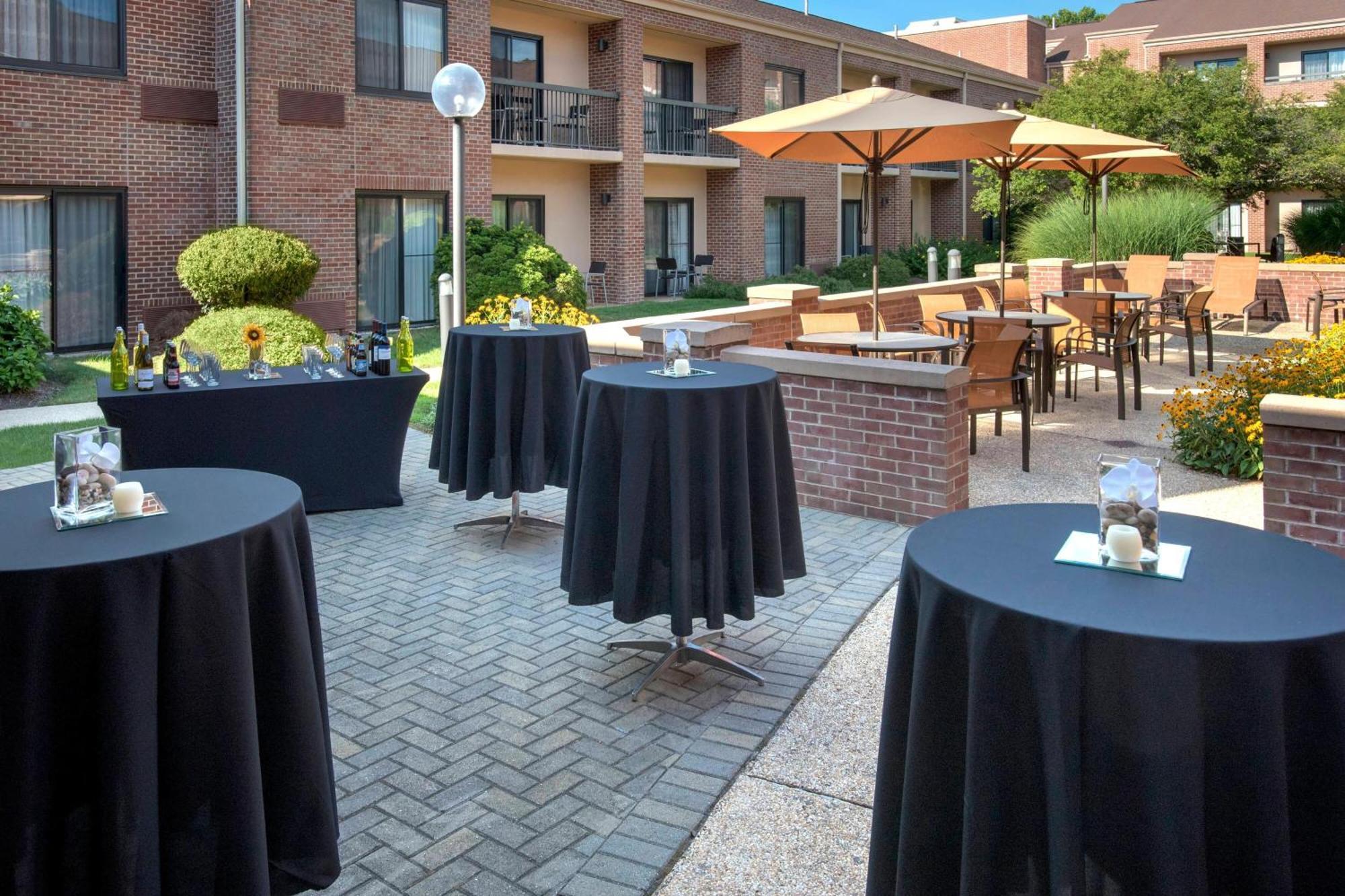 Courtyard By Marriott Boston Norwood/Canton Exterior foto